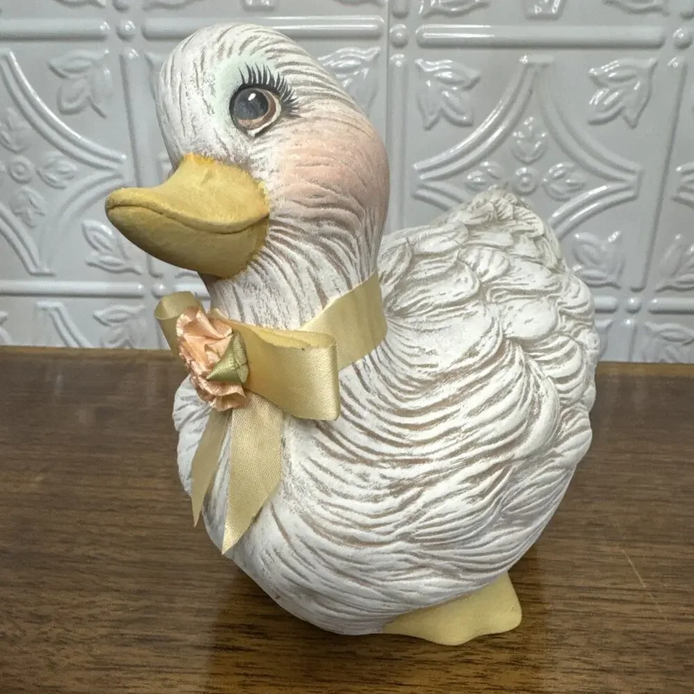 Vtg Dona Ceramic Painted Duck Duckling Mold Pink Farmhouse Country Core Small